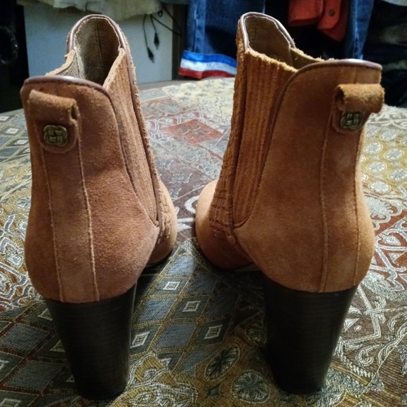 💐👢ELLIOTT LUCCA ICONIC BOOTS👢🎋SIZE 8.5,A FABULOUS GIFT ITEM.🎁 - Picture 9 of 16